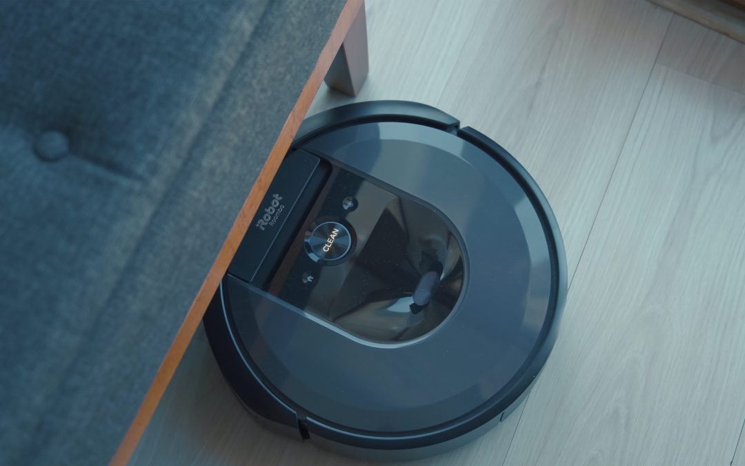 The Ultimate Robot Vacuum Buying Guide: How to Score the Best Features and Savings